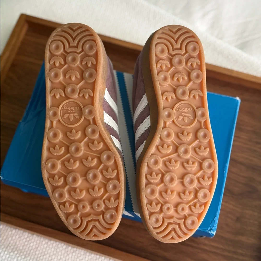 Adidas Womens Gazelle Indoor Shadow Fig Sneakers - Picture 3 of 5